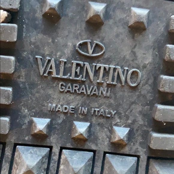 Men’s Valentino Tennis Shoes - Picture 5 of 6